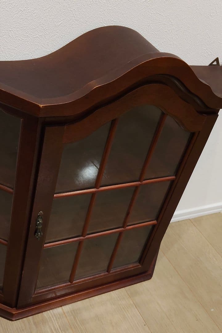 ウォールキャビネット 飾り棚 アンティーク調 レトロ 壁掛け コレクションケース