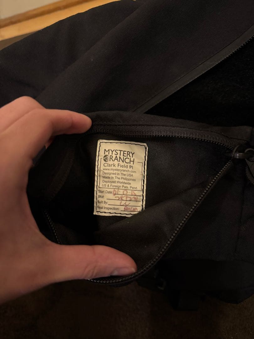 MYSTERY RANCH メッセンジャーバッグ ブラック　オレンジタグ　廃盤