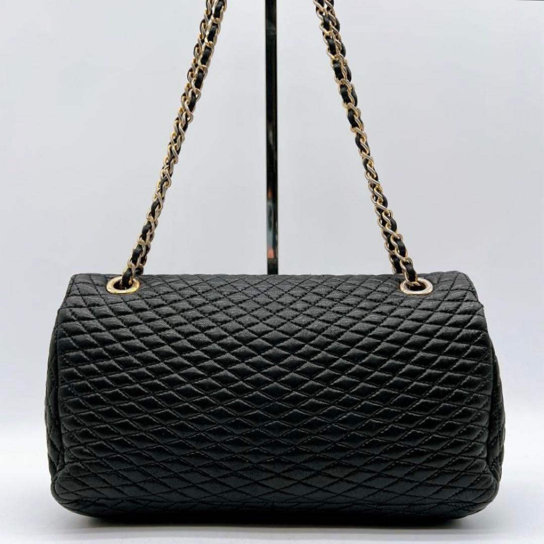 BALLY キルティング チェーン ショルダーバッグ　　ブラック f512
