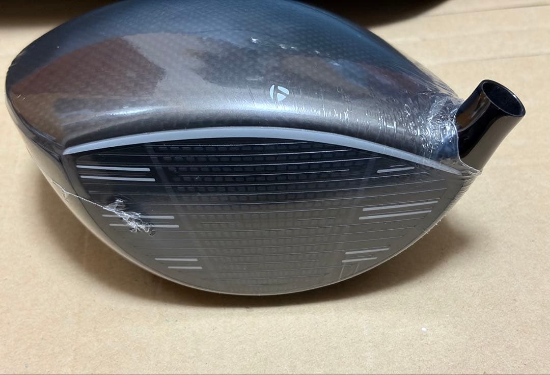 新品未使用 テーラーメイド最新ドライバー Qi4D MAX 10.5° ヘッド