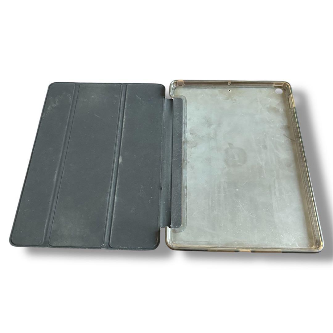 【iPad】第7世代 シルバー Wi-Fiモデル 32GB ケース付き