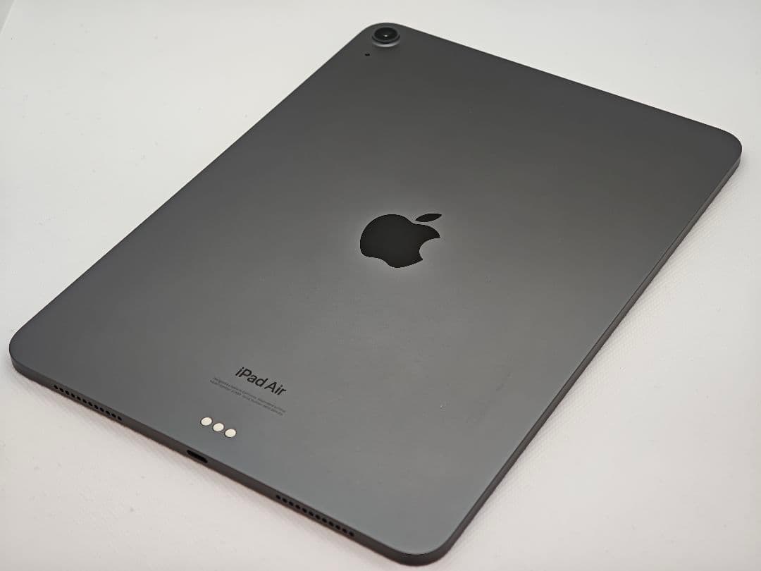 【中古美品】iPad Air 第5世代 WiFiモデル 64GB スペースグレイ