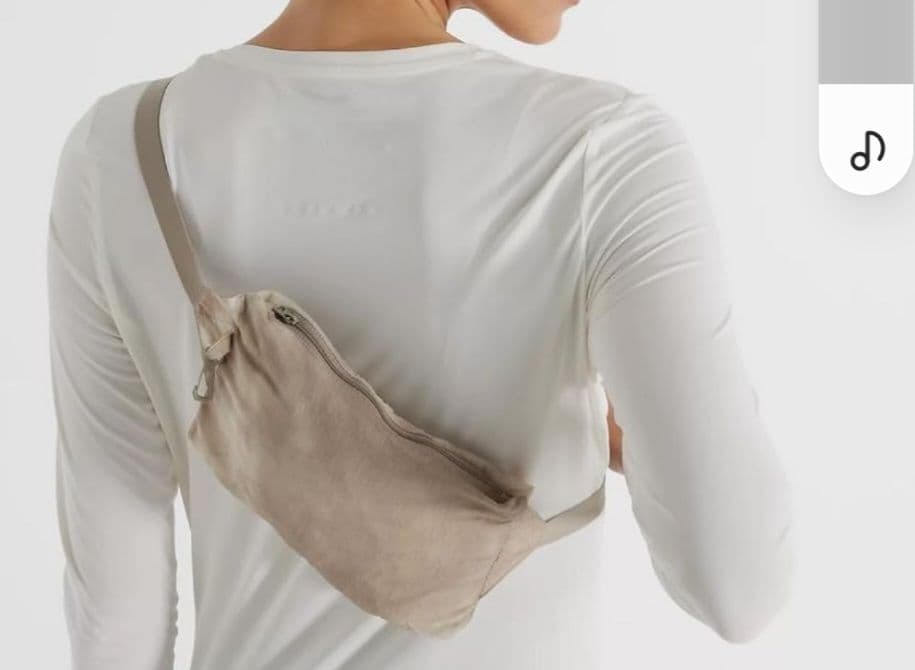 【ニューバランス 】ランニング ウィンドブレーカーXL &ショートパンツ XL