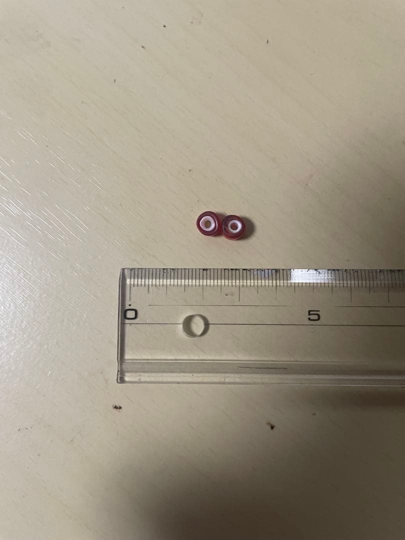 Special light ホワイトハーツ　ビーズネックレス　白✖︎赤