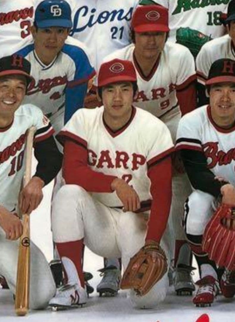 美津濃ワールドウィン硬式グローブ広島カープ高橋慶彦選手刺繍入り 赤カップ