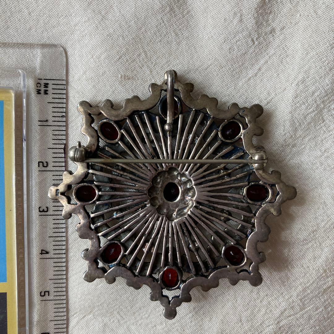 アンティークブローチ