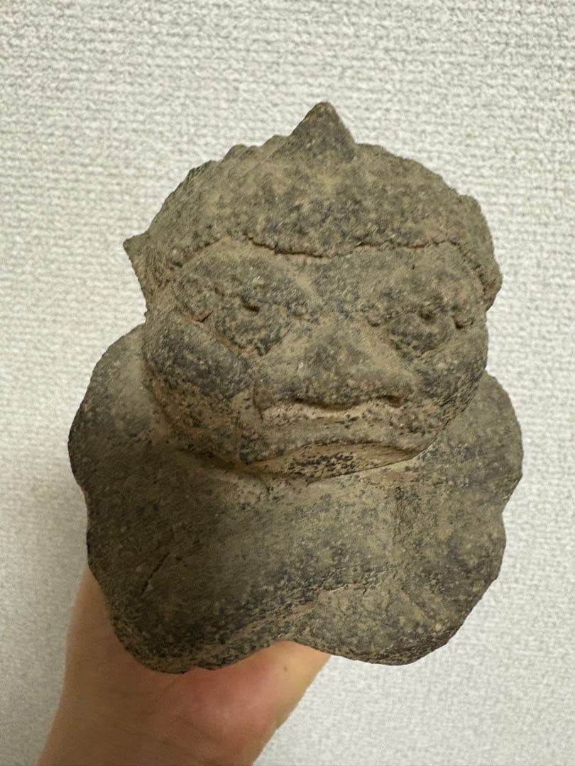 藤原郁三 作｜土偶風置物「邪気」力強く邪を払う守護像