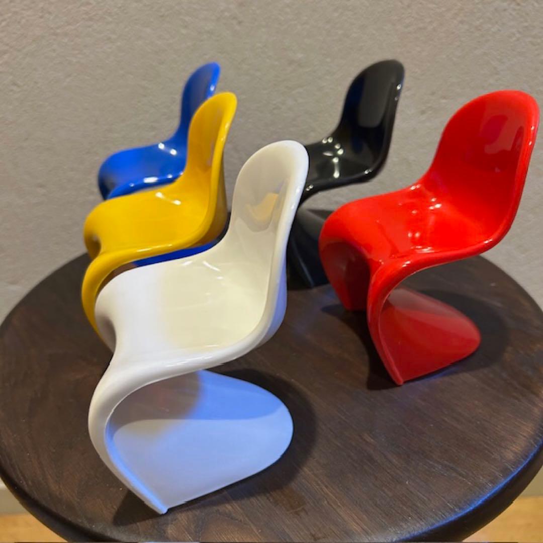 置物 vitra Design museum Panton chair