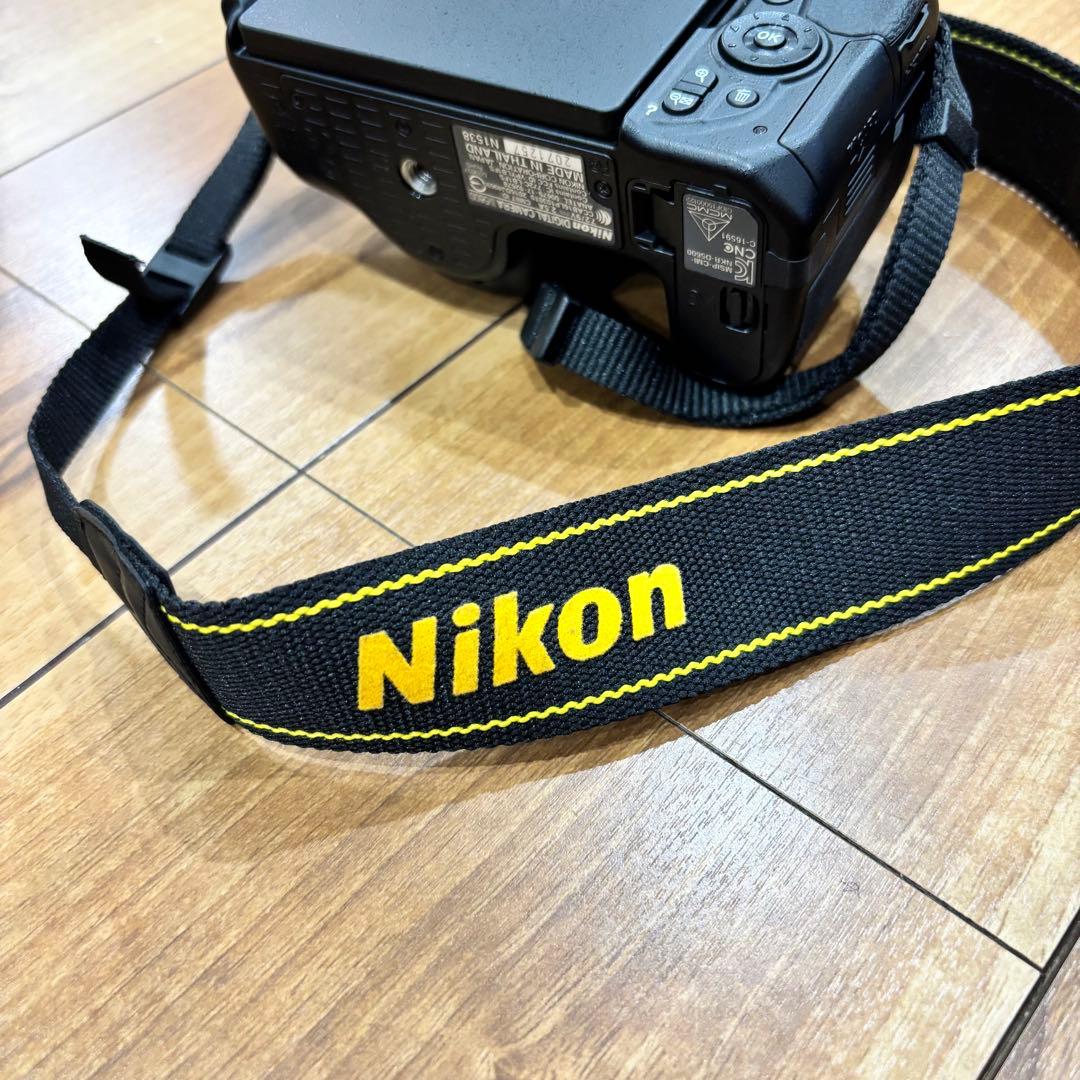 Nikon ニコンD5600 18-55mm + 70-300mm VR Kit