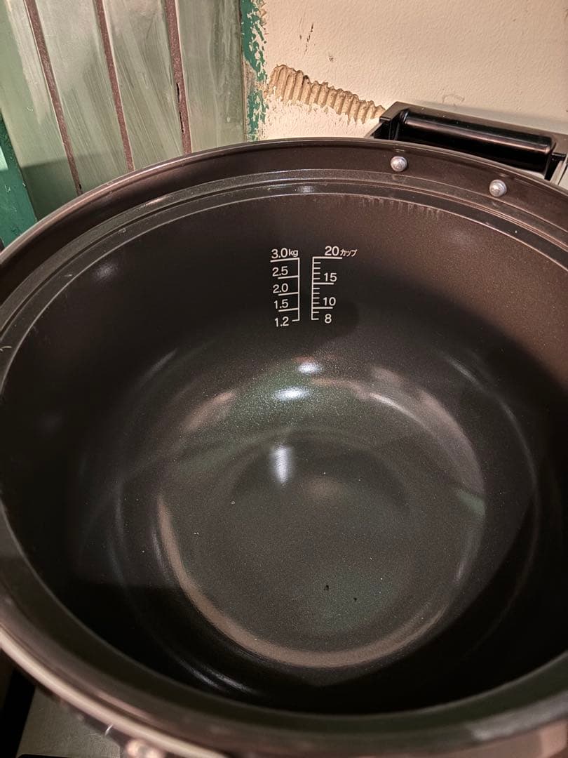 新品未使用！リンナイ業務用ガス炊飯器！