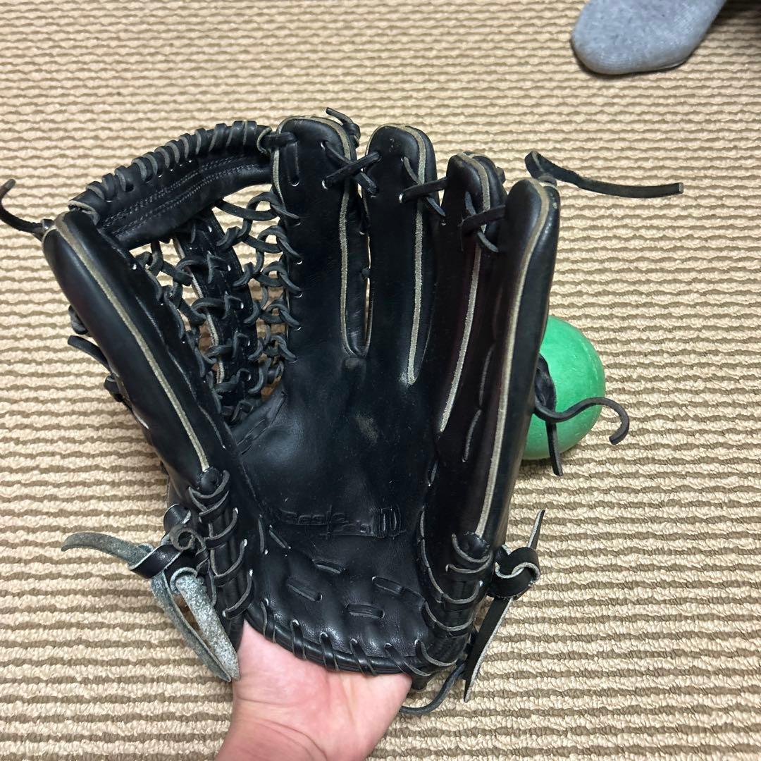 Wilson 軟式グローブ 右投げ用 ブラック 型付けボール
