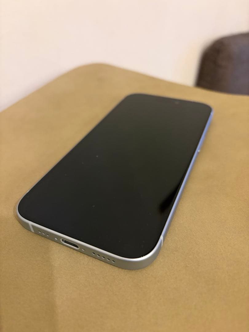 Apple iPhone 15 128GB 本体