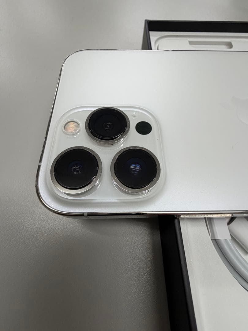 Apple iPhone 13 ProMAXシルバー 本体