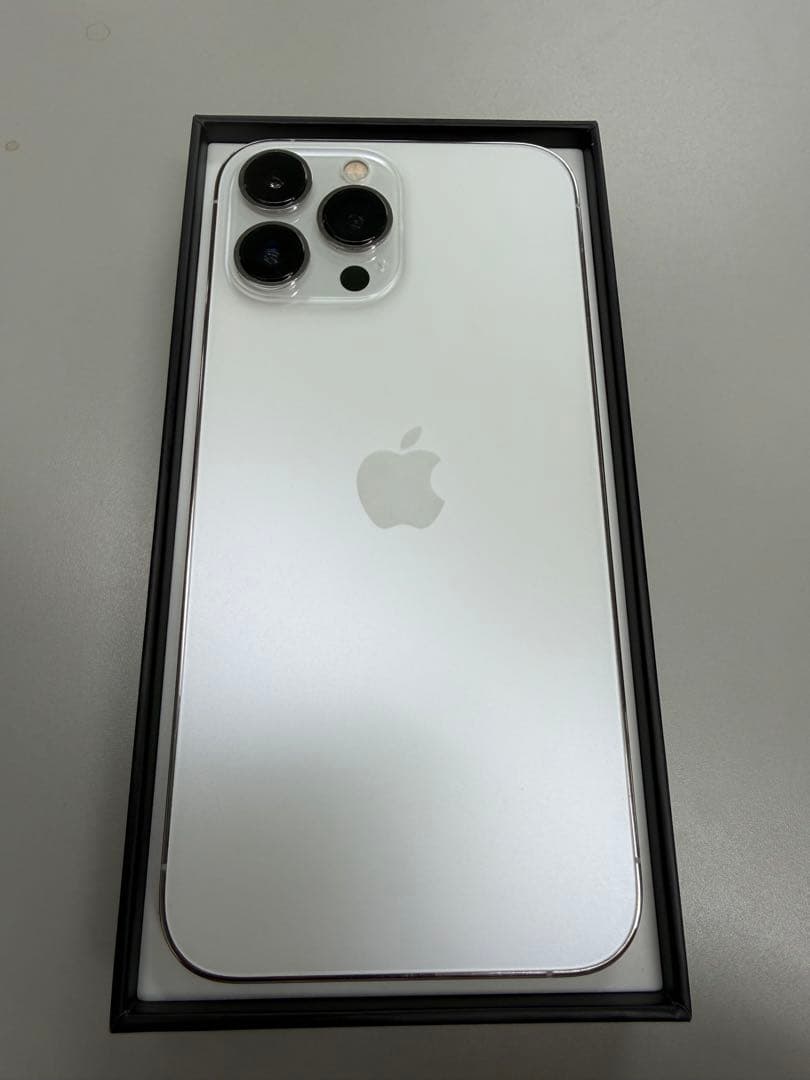 Apple iPhone 13 ProMAXシルバー 本体