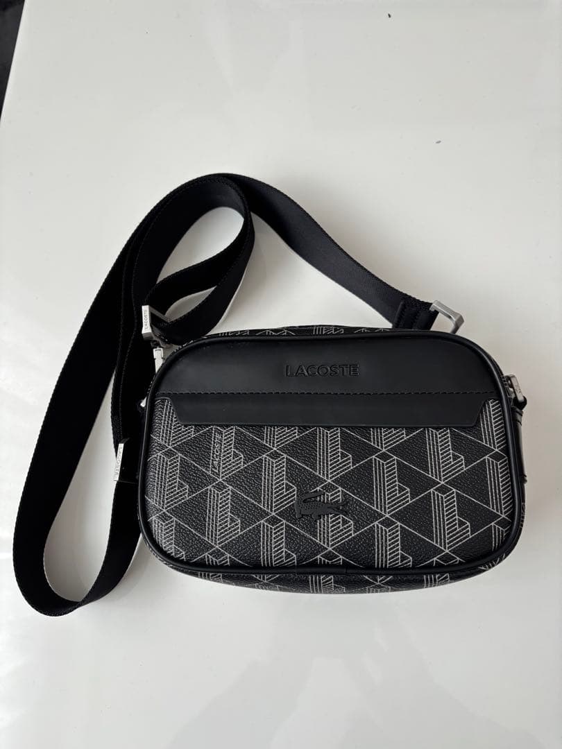 LACOSTE The Blend クロスボディバッグ モノグラムブラック