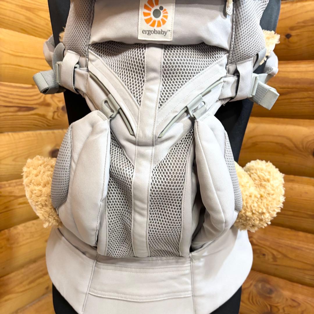 【美品】ergobaby オムニ360 クールエアー メッシュ パールグレー