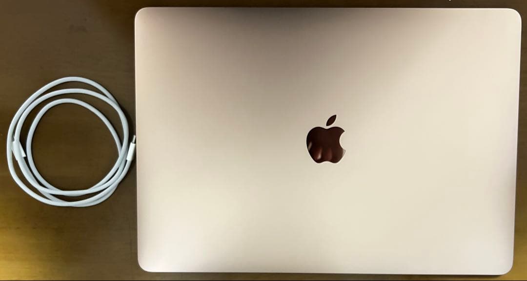 Apple MacBook Air 13インチ ゴールド 本体 充電ケーブル付き