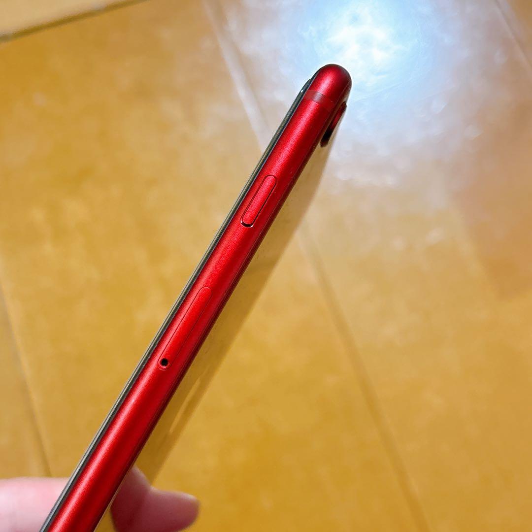 iPhoneSE 第三世代 (PRODUCT)RED 128GB、付属品付き