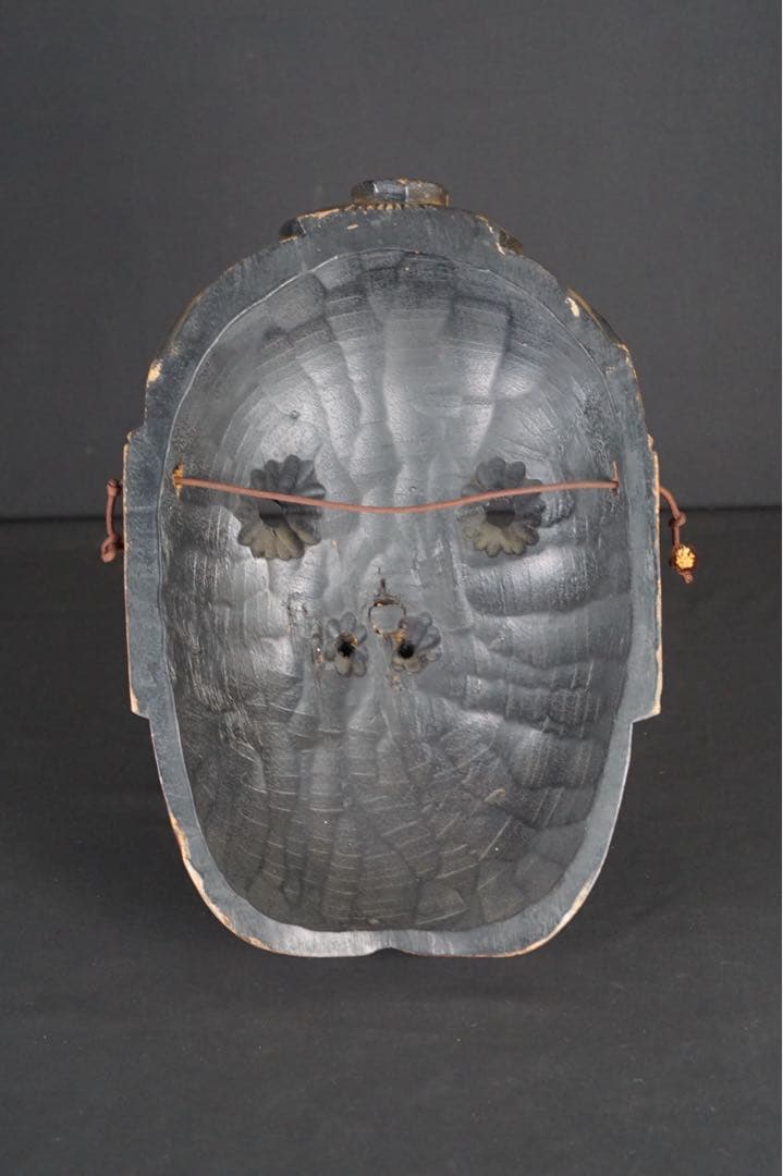 天狗面 木彫一刀彫 時代物 壁掛け 漆塗 縁起物 天狗