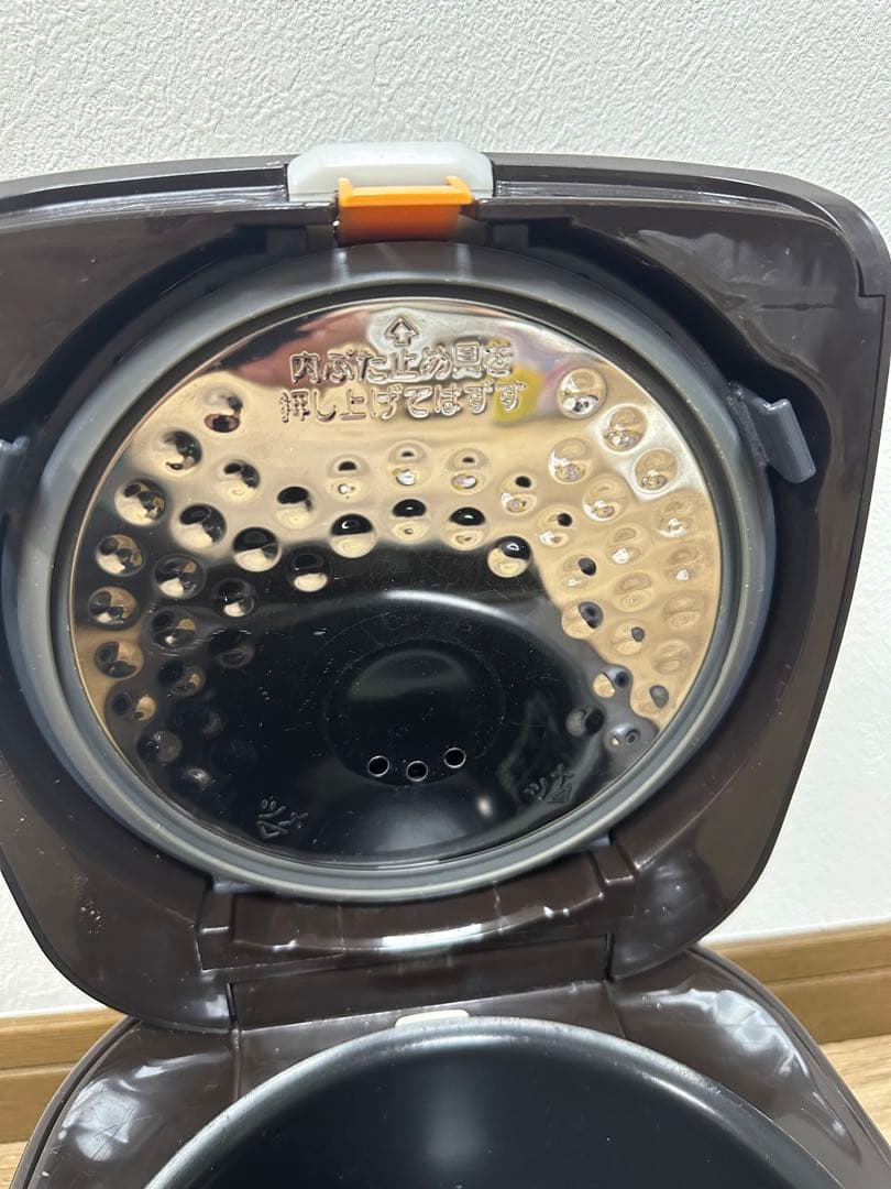 象印 ZOJIRUSHI 炊飯ジャー 極め炊き NP-GK05 2022年製