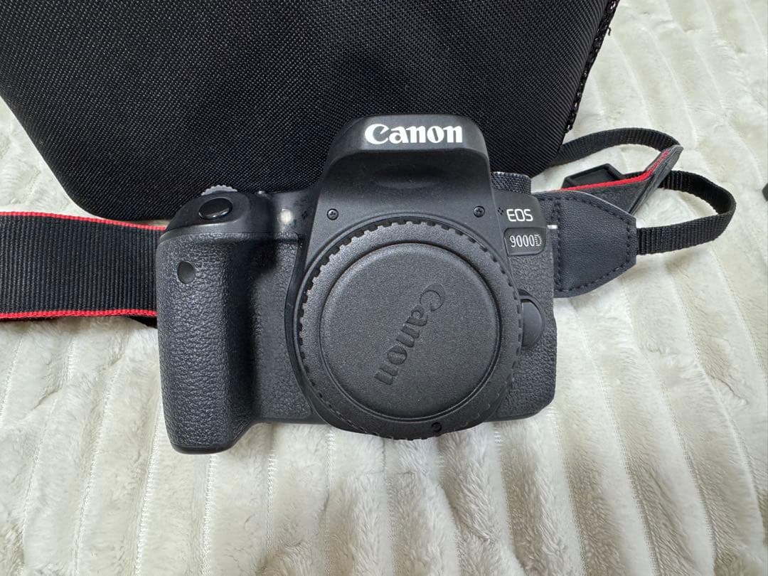 Canon EOS 9000D デジタル一眼レフ　レンズキット
