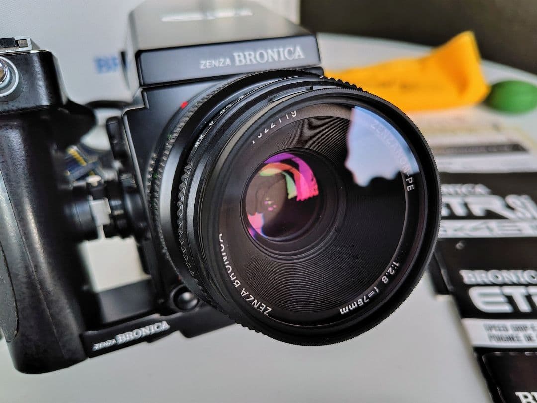 フィルムカメラ Zenza Bronica ETR Si + ZENZANON-PE 75mm
