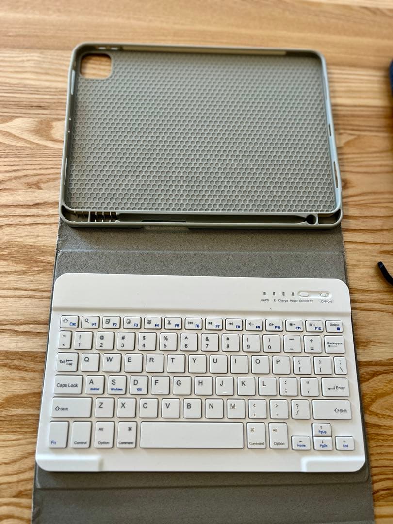 【美品】iPadPro11インチ 第2世代 1TB セルラー バッテリー90%