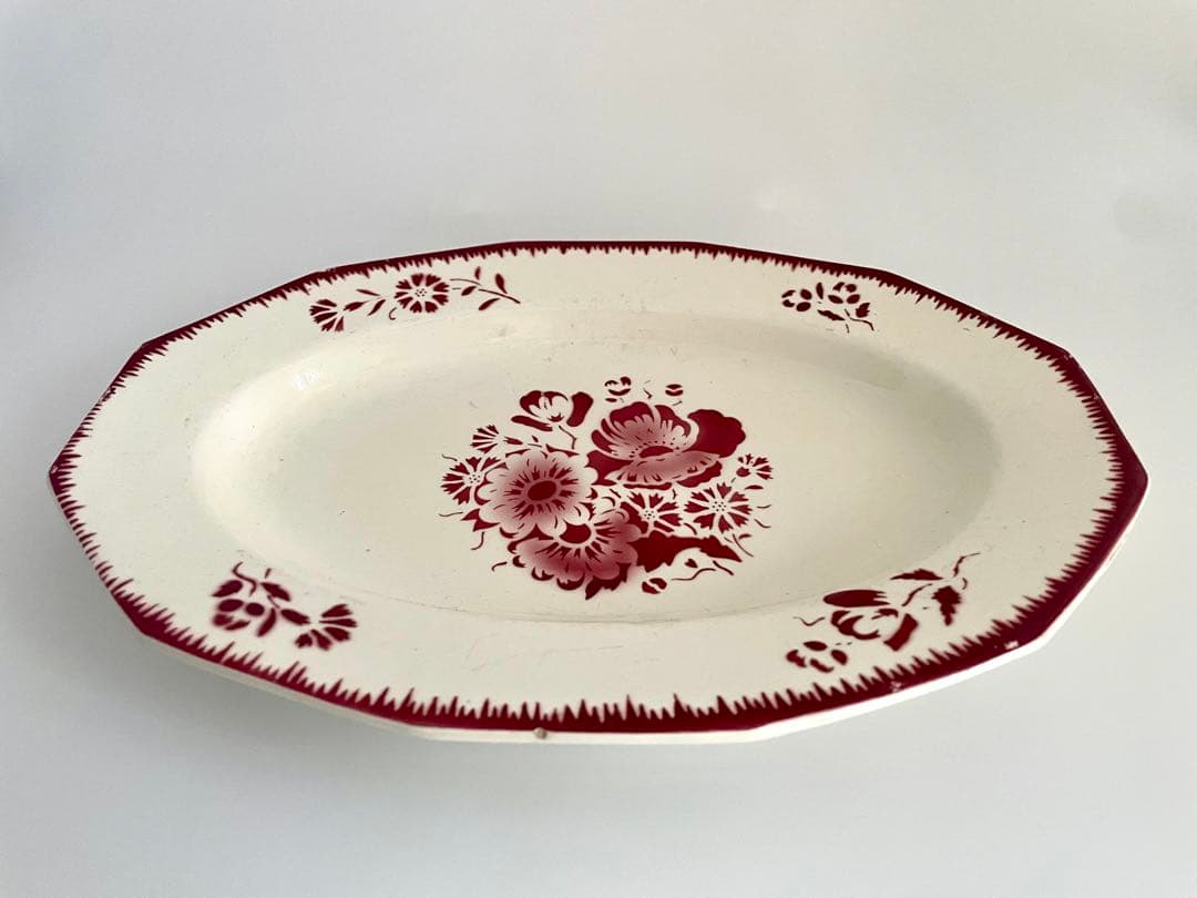 フランス アンティーク 赤い花柄のオーバルプレート