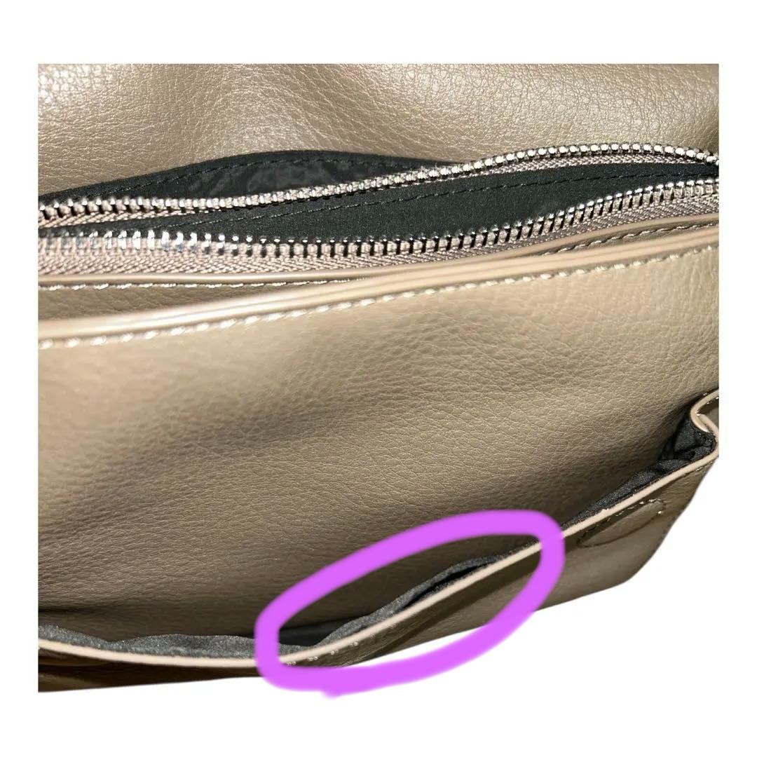 【極美品】nouer ヌエール ボトムエンボスロゴバッグ ショルダーバッグ