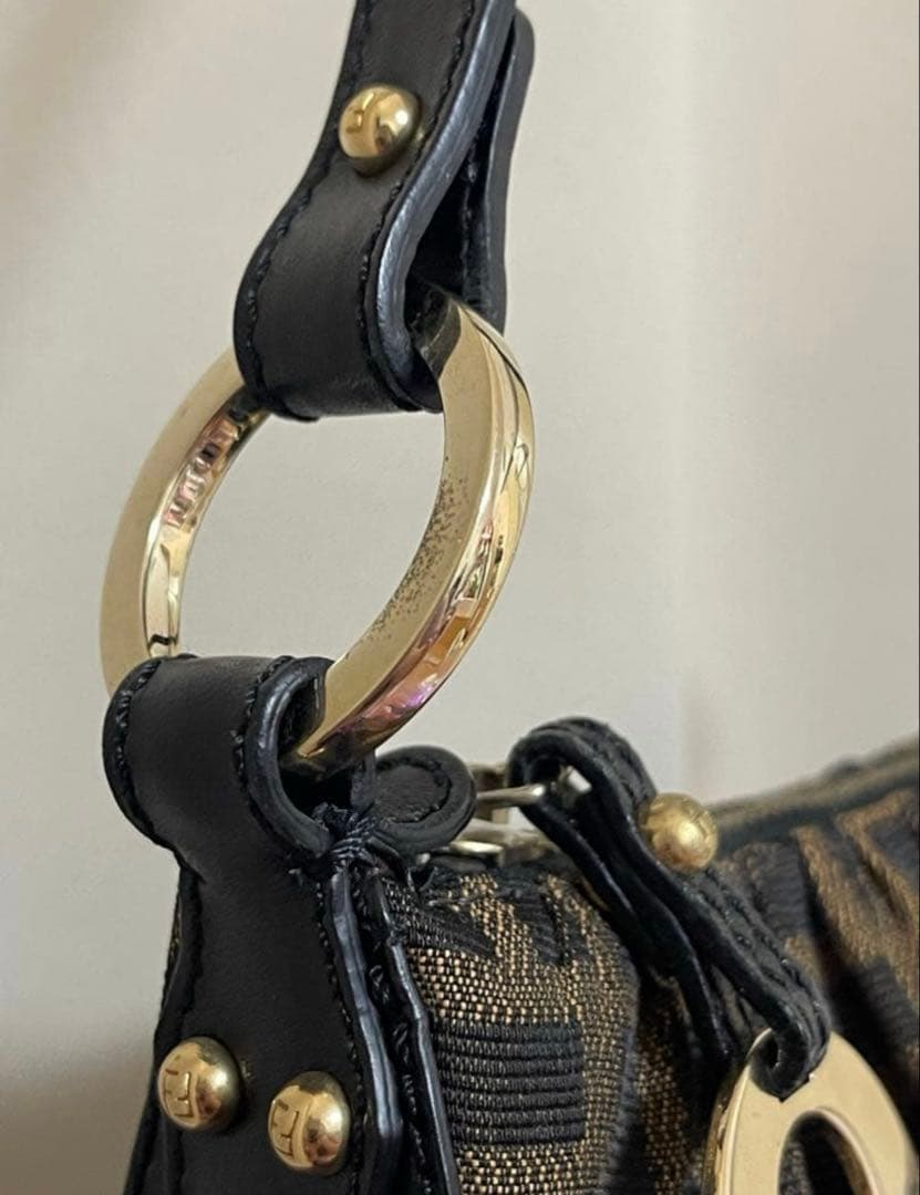 FENDI ズッカ柄ショルダーバッグ ハン ドバッグショルダーバッグ [中古]