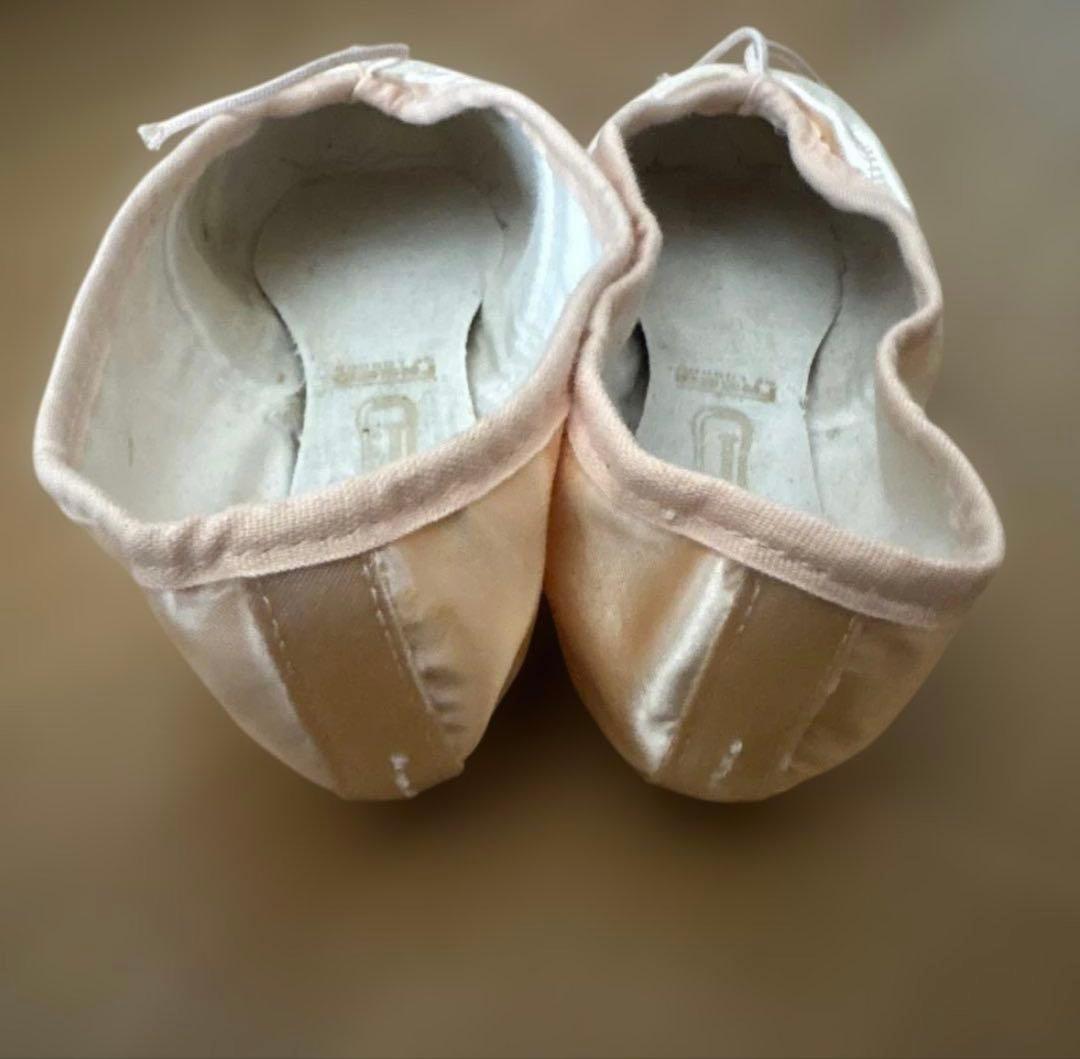 Freed of London トゥシューズ 5 XX ト音記号