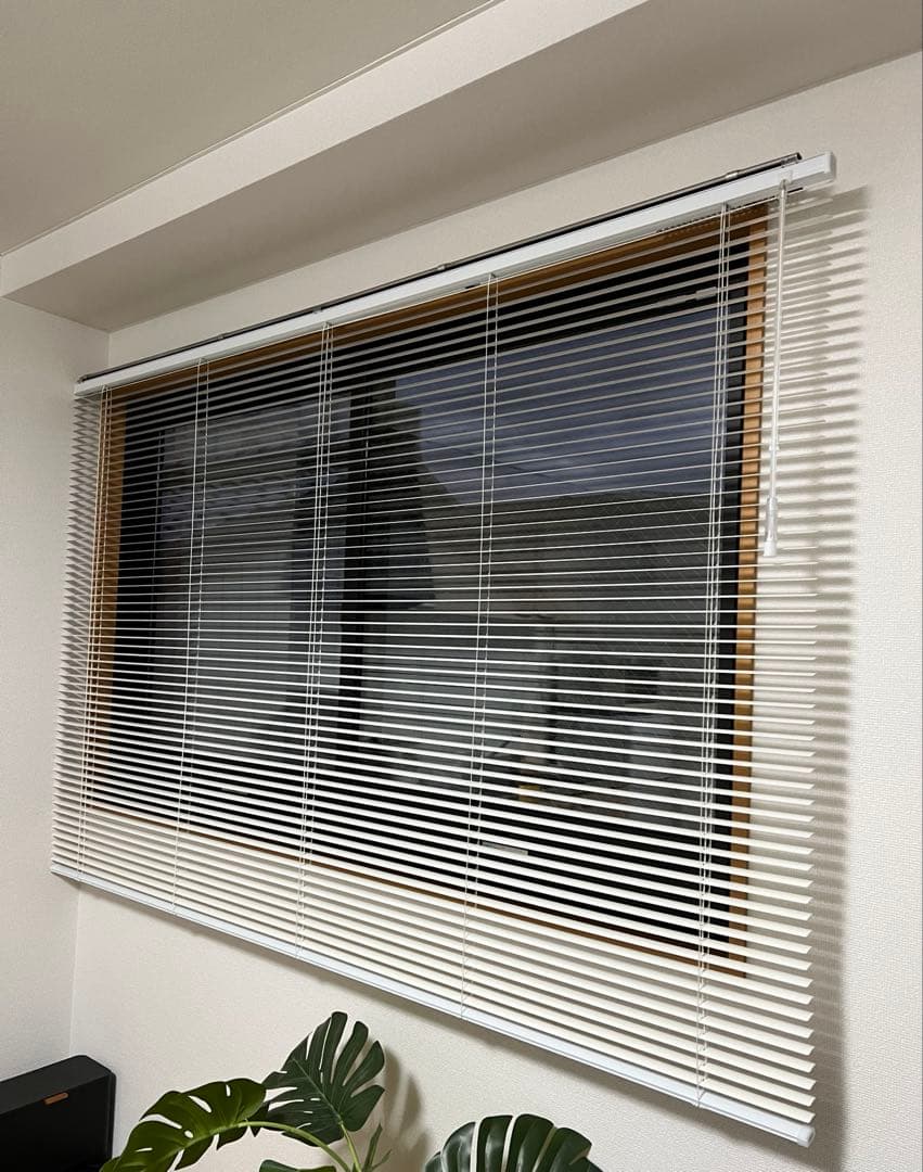 【新品未使用】ブラインド カーテン アルミ 白 ホワイト 横200×横130cm