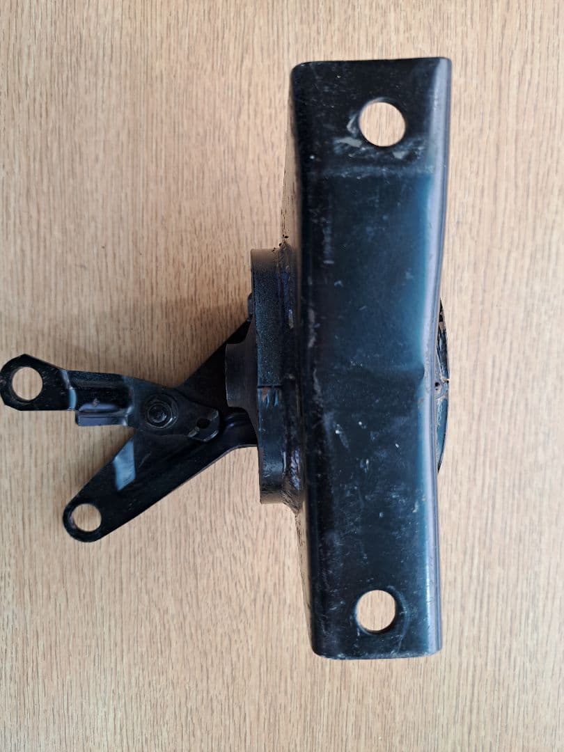 TRD強化エンジンマウント 4AGEU(5バルブ)用中古品 左右セット