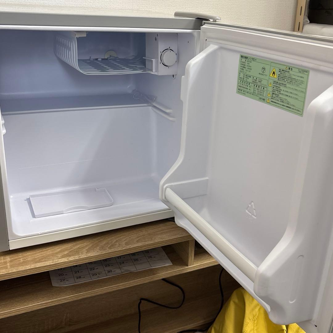 ★中古格安！ミニ電気冷蔵庫 型番　MR-50B 2021年製
