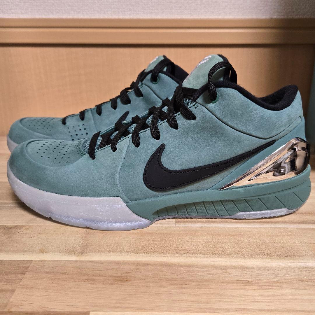 NIKE コービー4 プロトロ 【中古、26㎝】