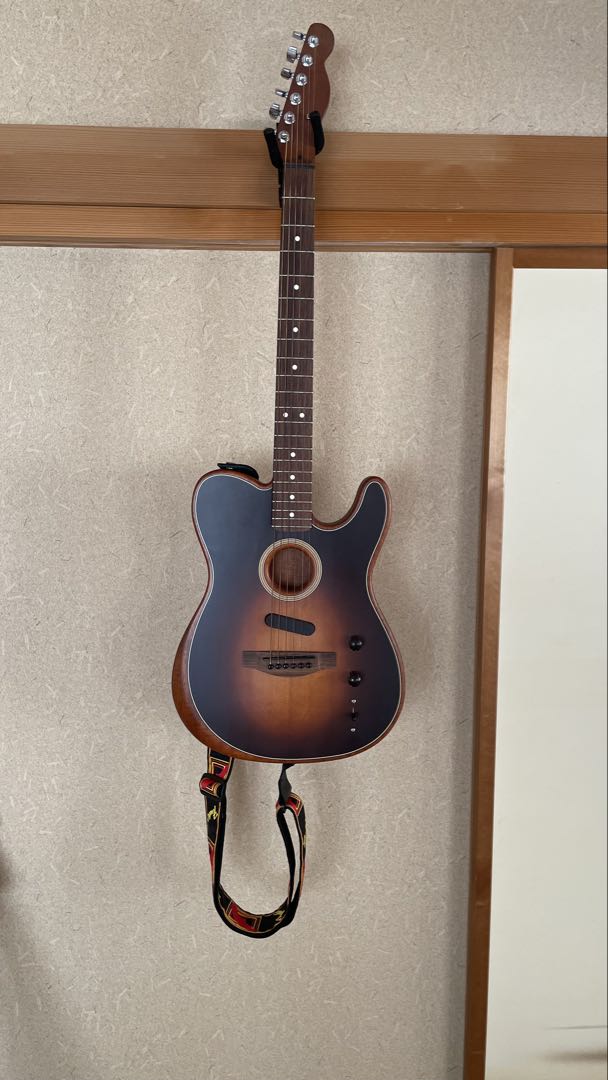 ろ*こ様 美品FenderアコースタソニックAcoustasonicサンバースト