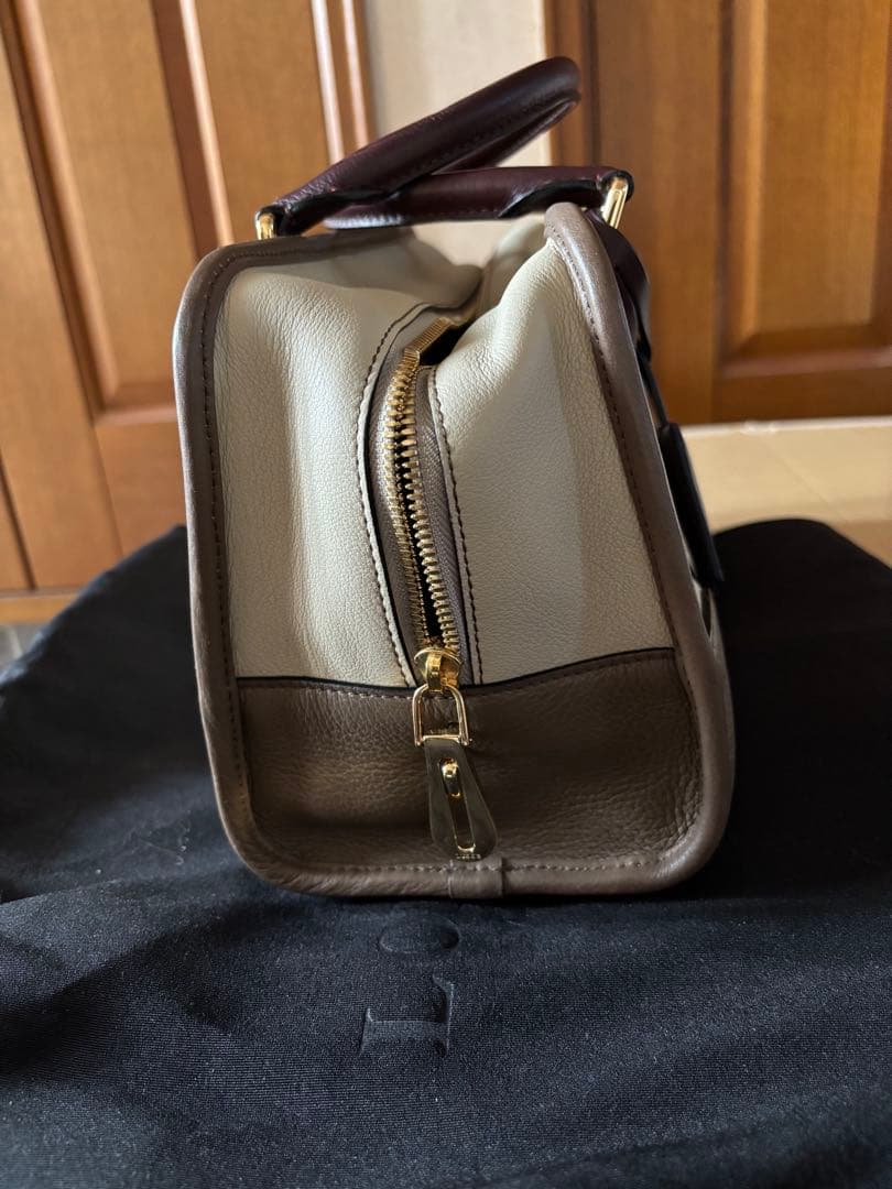 新品未使用　LOEWE レザー バッグ クリーム/ブラウン