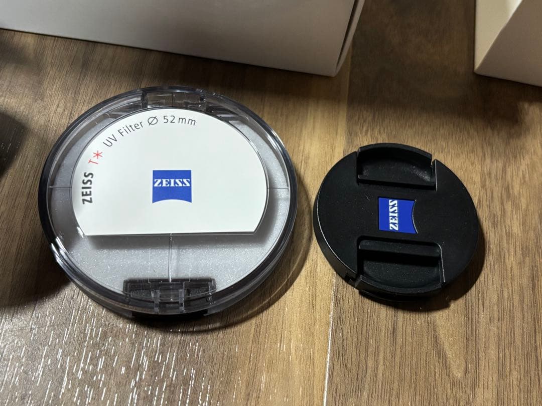 Zeiss Touit 32mm F1.8 Xマウント フィルター付
