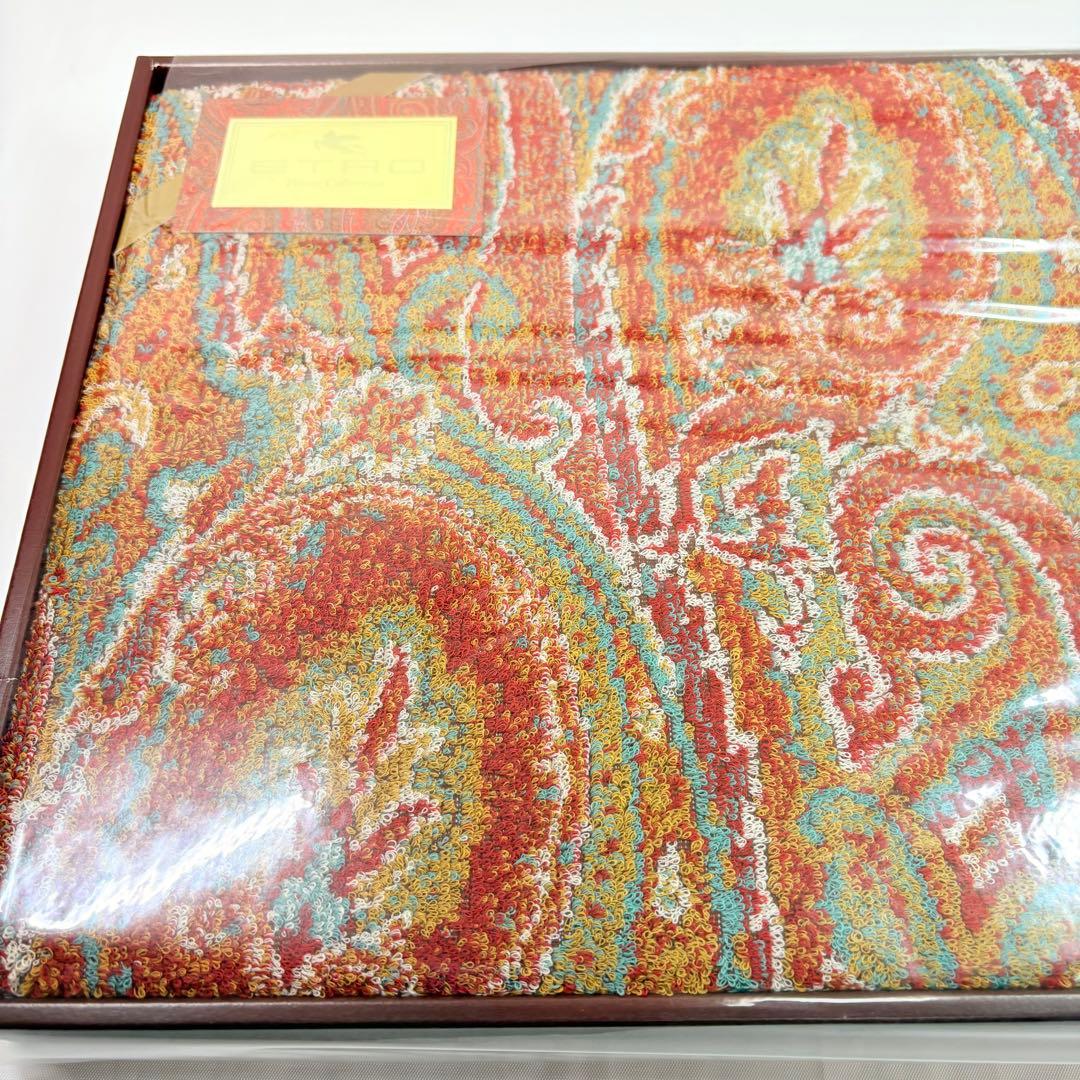 ETRO エトロ　バスタオル　ペイズリー柄　レッド