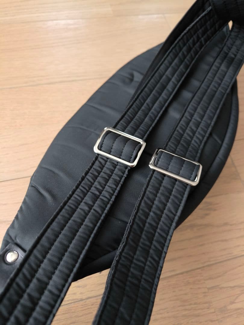 ✼週末お値下げ中✼ N/ORN Máni ボディバッグ　ブラック ヒップシート