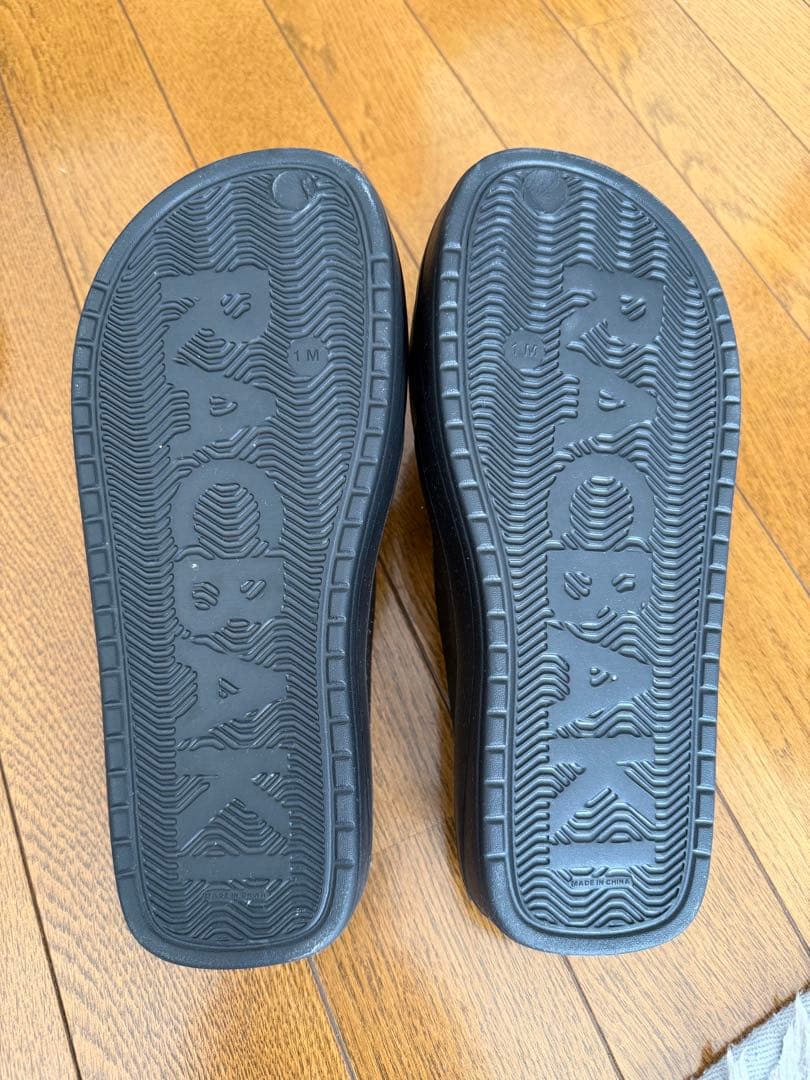⚠️りる RACBAKI ラクバキ ブラック トングサンダル 合成樹脂製