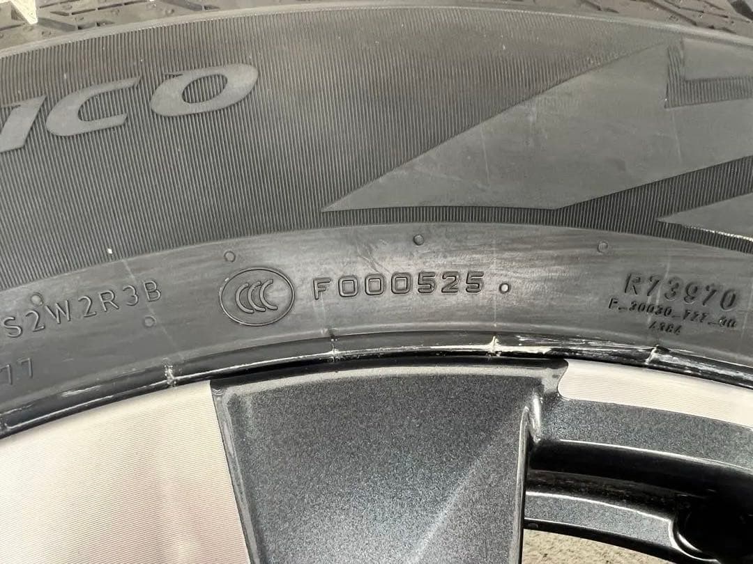 日産エクストレイルt33 19インチスタッドレスホイールセット　スタッドレス新品