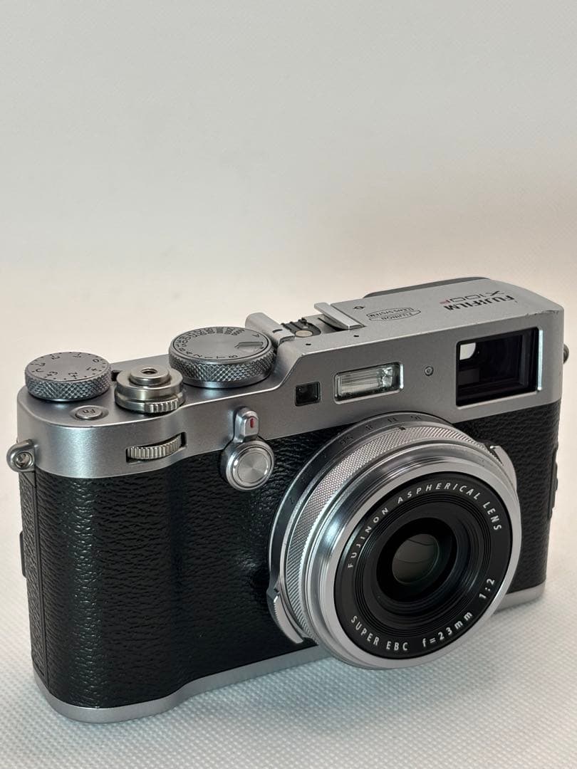 FUJIFILM 富士フイルム X100F シルバー デジタルカメラ
