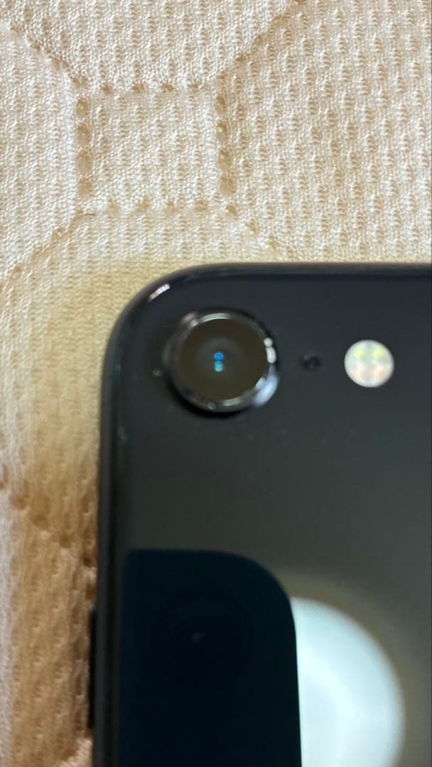 【ジャンク品】Apple iPhone SE(第2世代)ブラック 本体