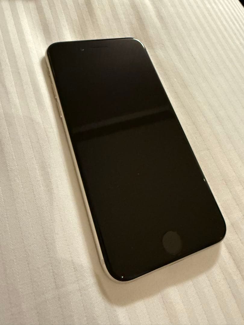 iPhone SE 第3世代 256GB スターライト SIMフリー 本体 海外