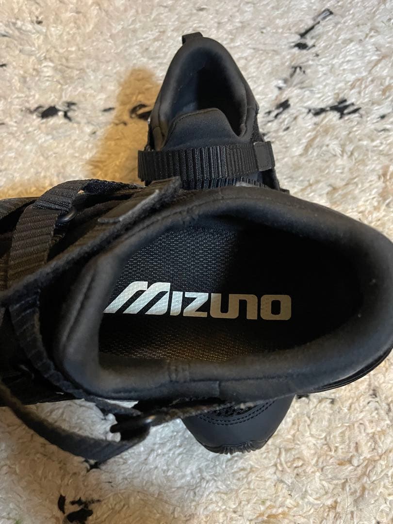 Mizuno ブラック スポーツサンダル　WAVE PROPHECY STRAP