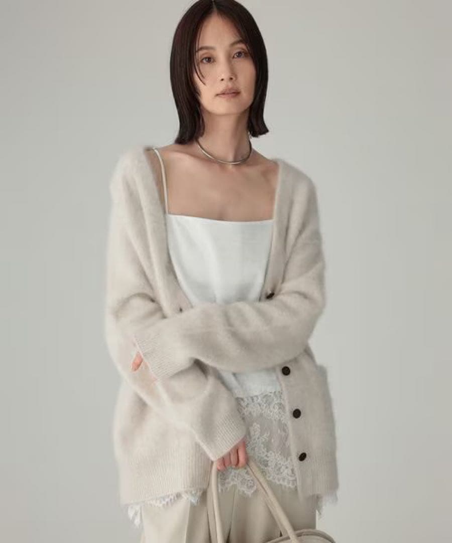 バビロン　大人気ヘムレースキャミソール　未使用