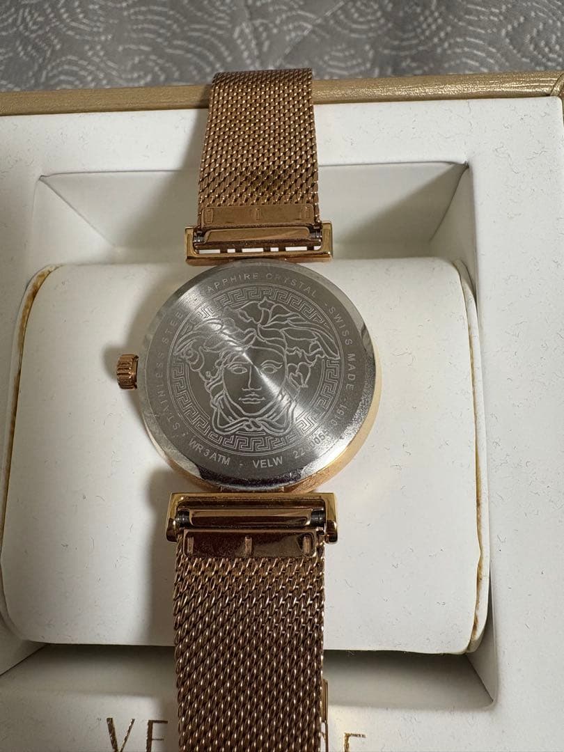 VERSACE ☆クォーツ式腕時計