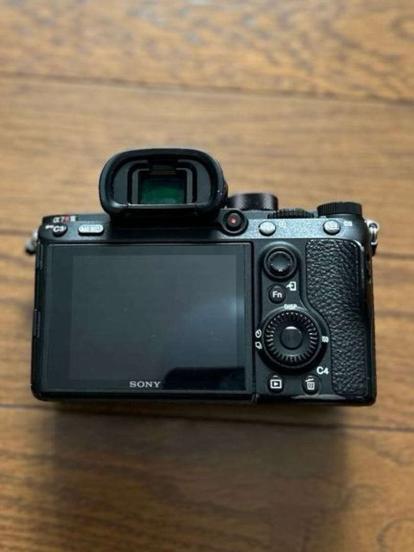 人気　SONYフルサイズミラーレス一眼α7RⅢ