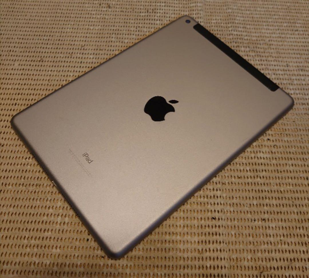 完動品SIMフリー美品iPad第5世代(A1823)本体32GB送料込HHLJJ
